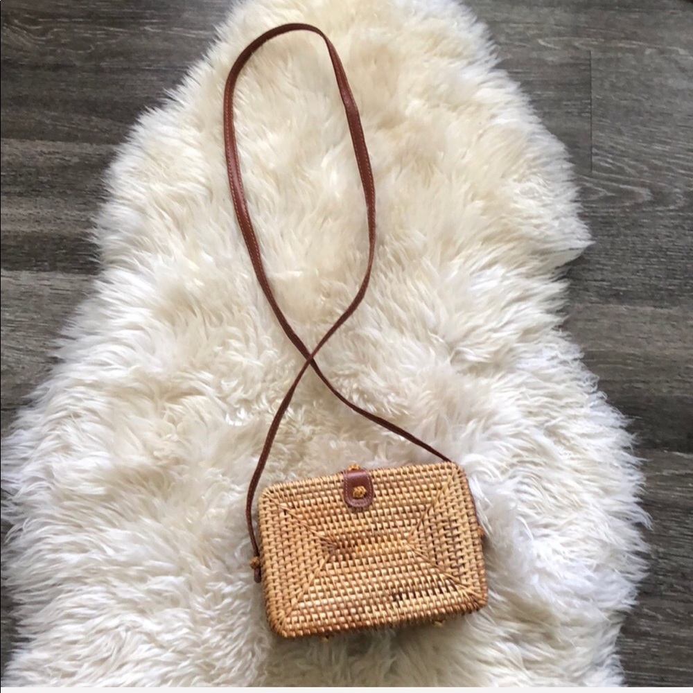Rattan Crossbody Bali Bag - Picture 2 of 8